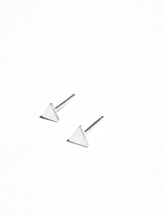 TRIANGULO MINI STUD TRIANGULO MINI STUD